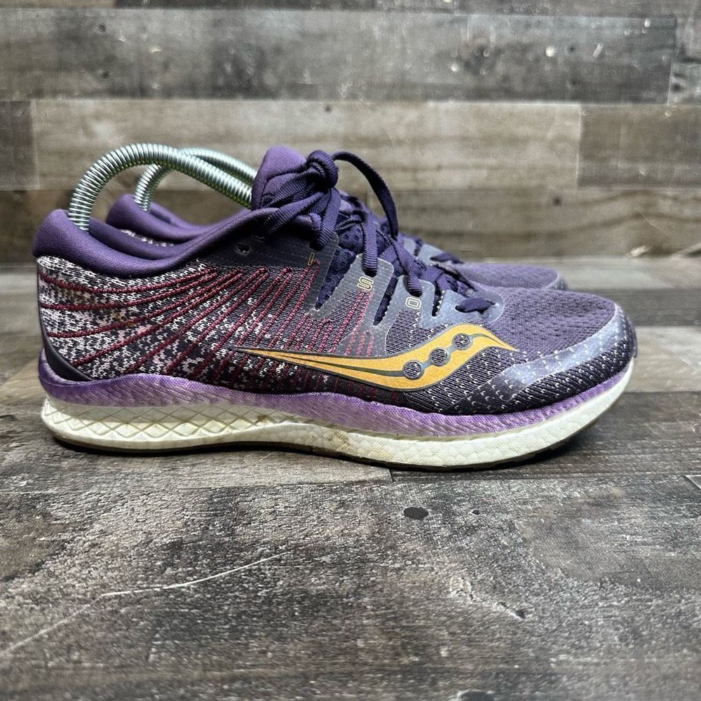Saucony Women’s Size 9.5 Liberty ISO 2 Athletic Lace Up Running Shoes Purple